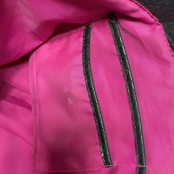 NICOLE By Nicole Miller Black Faux Debossed Leather Tote with Magnetic Snap - Picture 11 of 12